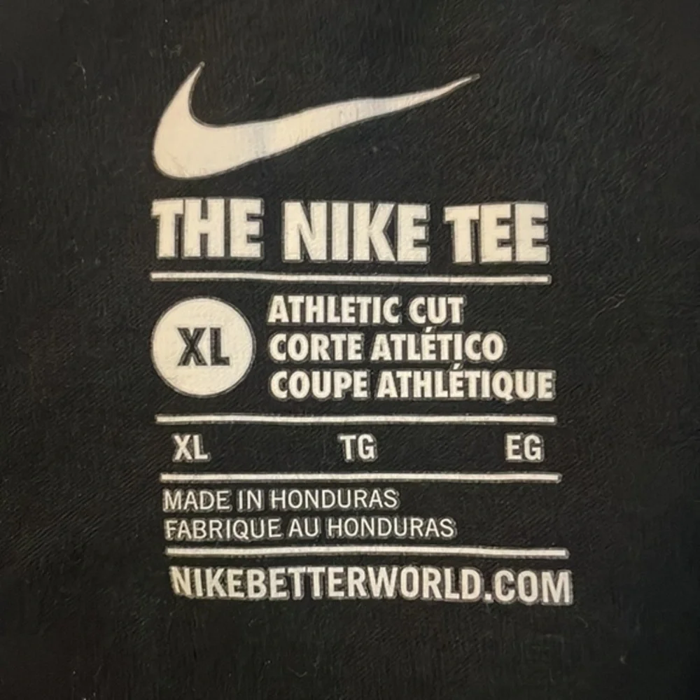 NIKE | Men’s NIKE “Just Do it” Soccer Black Shirt Size XL